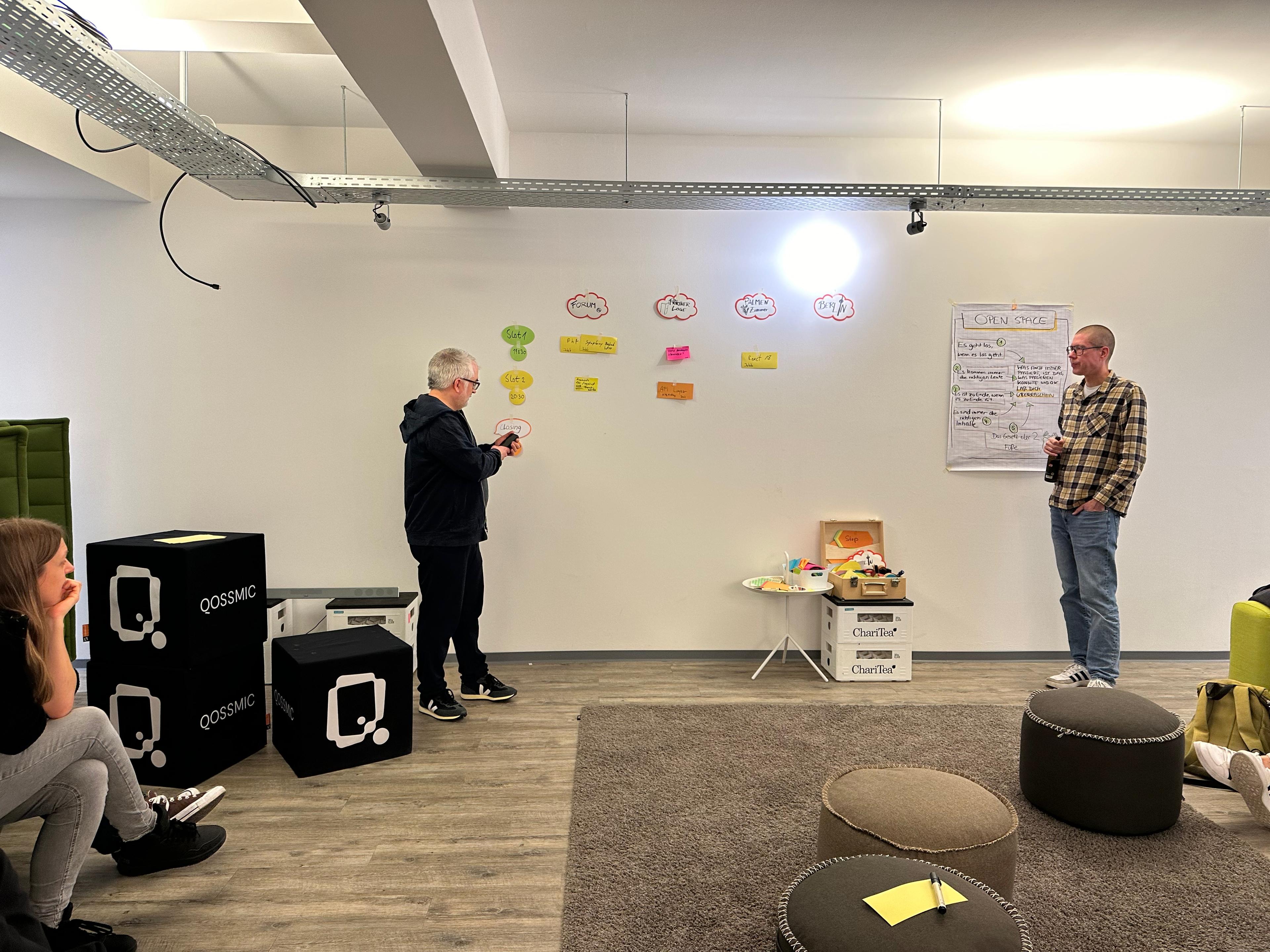 React Usergroup Cologne in open space format